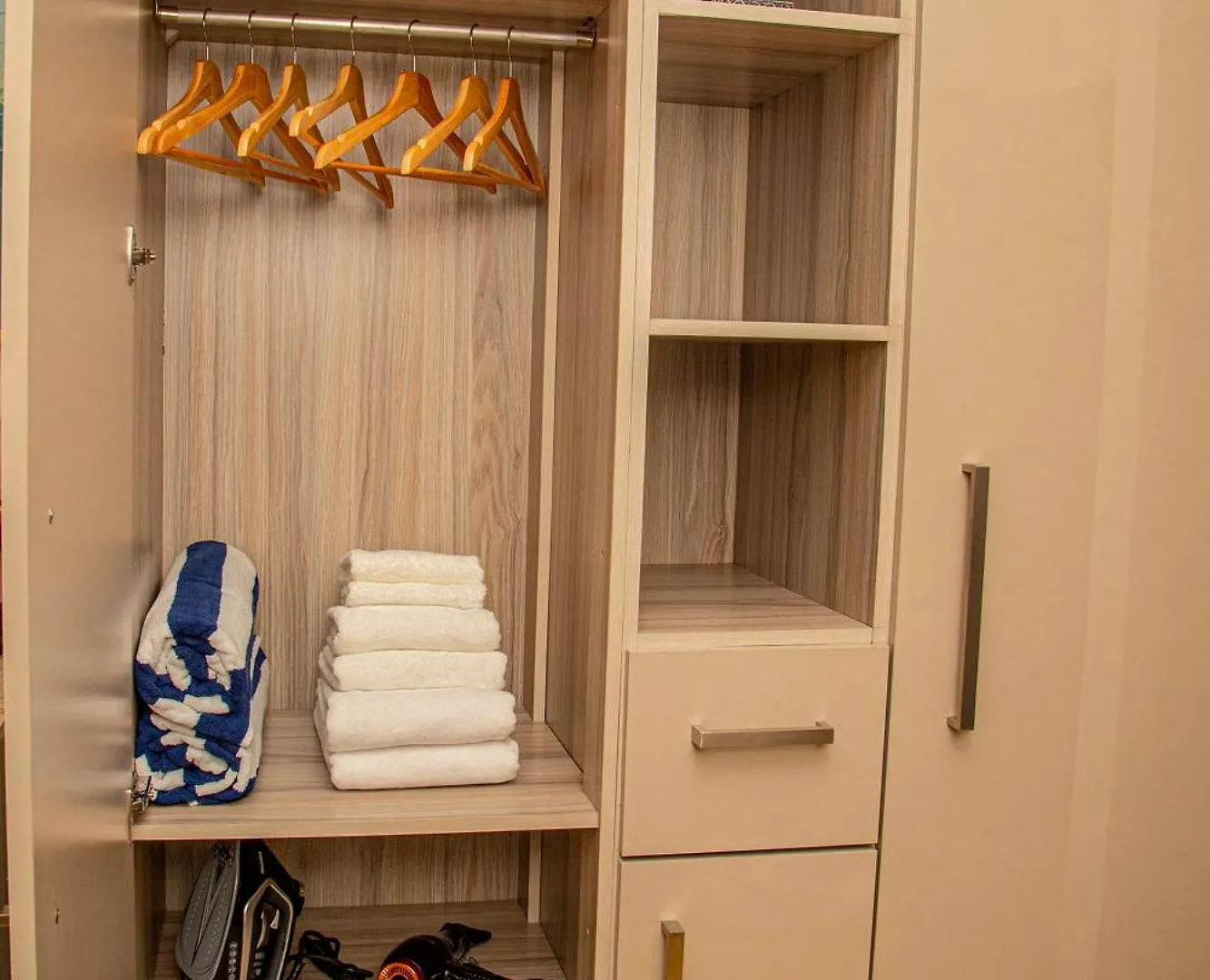 Negombo Ocean Breeze - Bliss On The Beach Luxury Apartments By Serendib Vacation 0*,