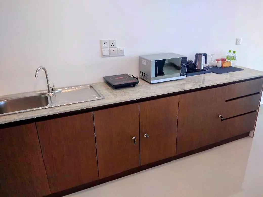 Negombo Ocean Breeze - Bliss On The Beach Luxury Apartments By Serendib Vacation 0*,  سريلانكا