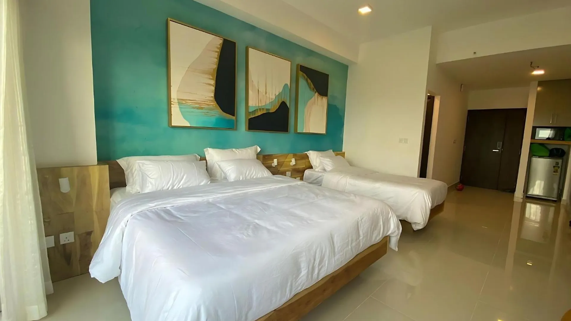 Negombo Ocean Breeze - Bliss On The Beach Luxury Apartments By Serendib Vacation